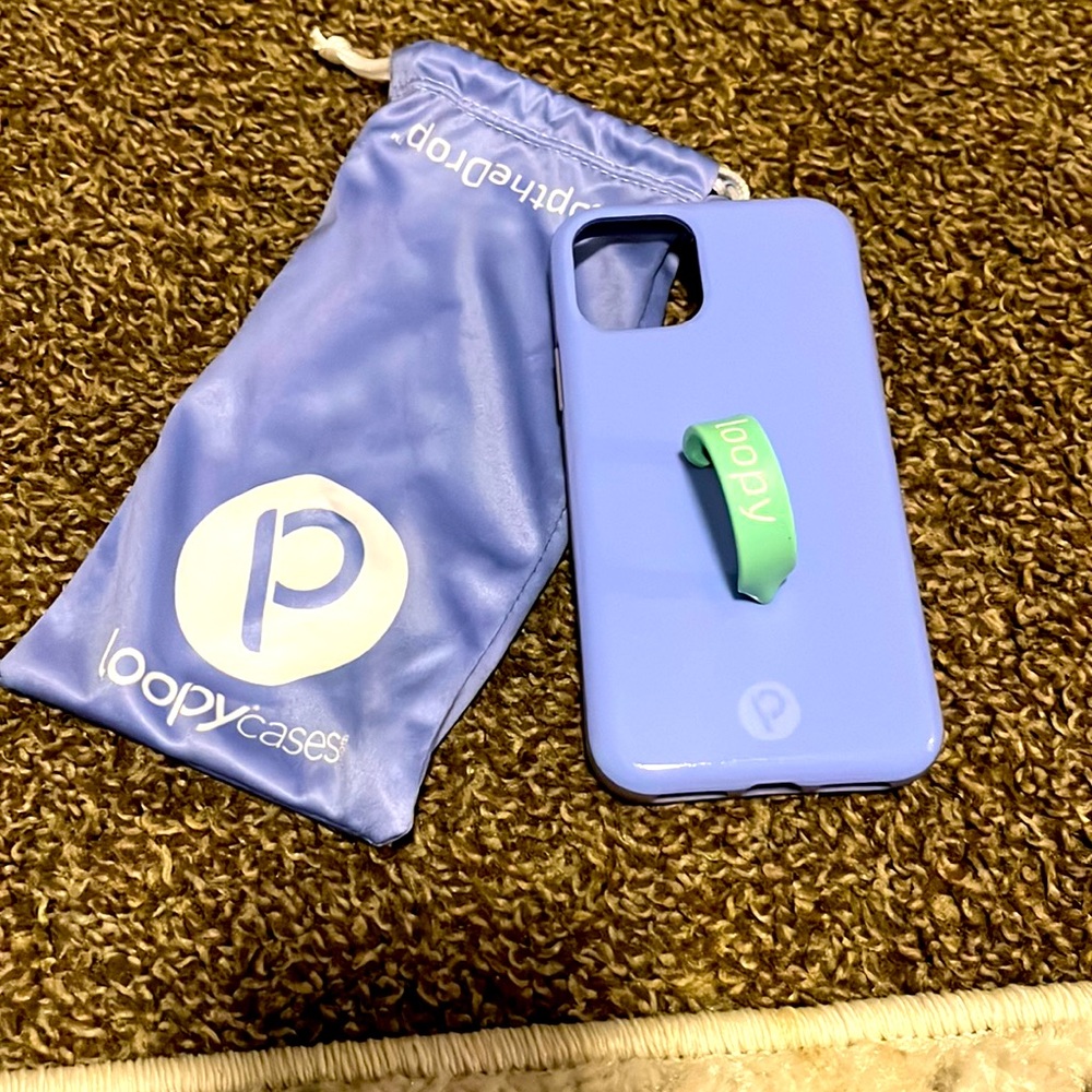 Loopy iPhone 11 Pro case with bag